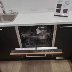 EKSTREM BILLIG UDSTILLINGSKKKEN (incl. Hvidevare for 28491.-)