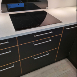 EKSTREM BILLIG UDSTILLINGSKKKEN (incl. Hvidevare for 28491.-)