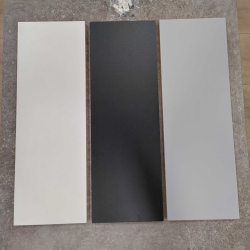 Sokkelende 18 x 53 cm med forkant