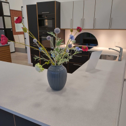 EKSTREM BILLIG UDSTILLINGSKKKEN (incl. Hvidevare for 28491.-)