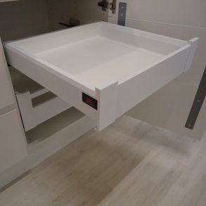 BAKKE / INDVENDIG SKUFFE 12,5 cm til 100 cm skab
