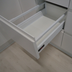 SKUFFE 18,6 cm til 50 cm skab