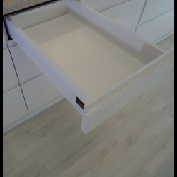 SKUFFE SOFTLUK 9,4 cm til 30 cm skab